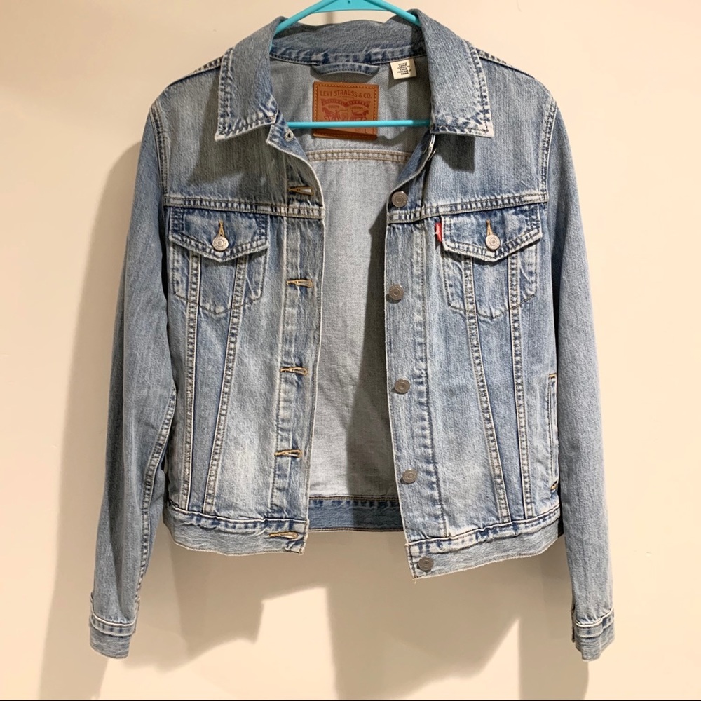 Levi’s Light Wash Denim Jacket